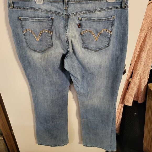 WOMANS LEVIS 515 BOOTCUT JEANS SZ 12 - Picture 2 of 10